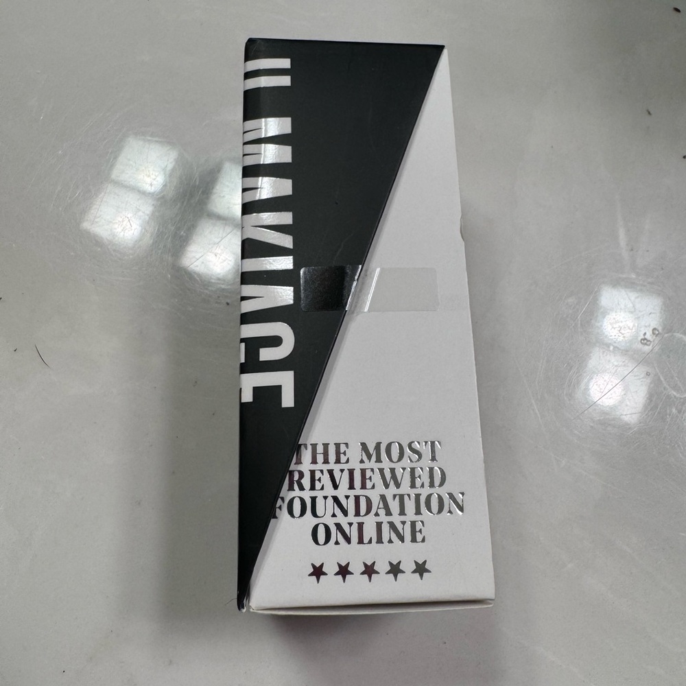 Il Makiage Woke Up Like This foundation color 120 NEW IN BOX